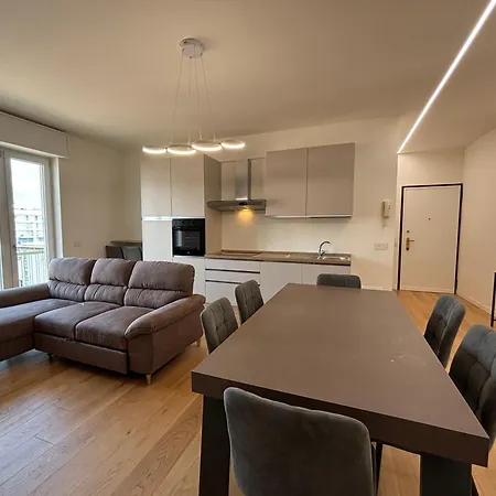 Design & Style Con 3 E 2 Bagni Apartment *