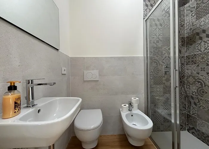 Lägenhet Design & Style Con 3 E 2 Bagni